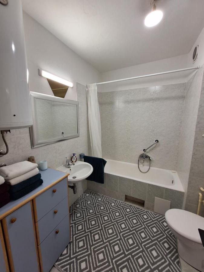 Two Bedroom Apartment Alma Zadar Eksteriør billede